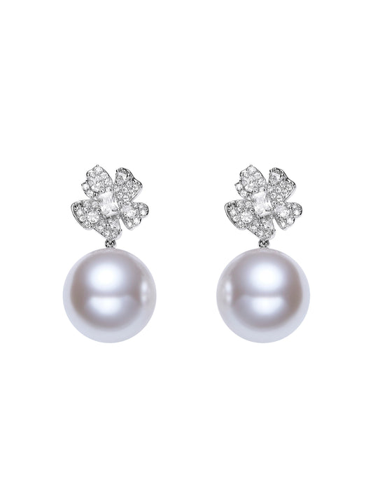 Winslet Pearl White Earrings
