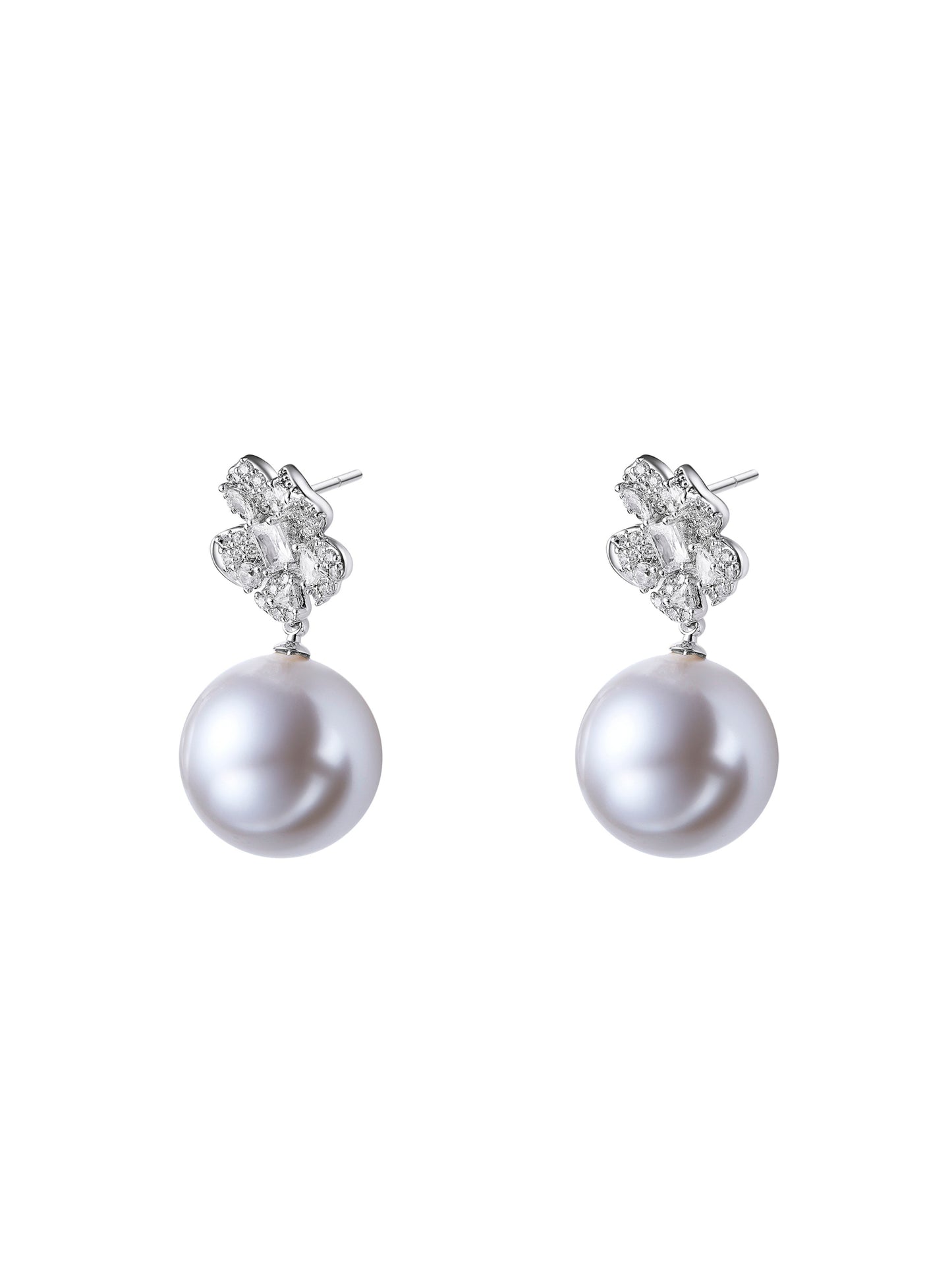 Winslet Pearl White Earrings