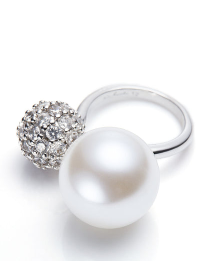 The Pearl & Diamonds Set