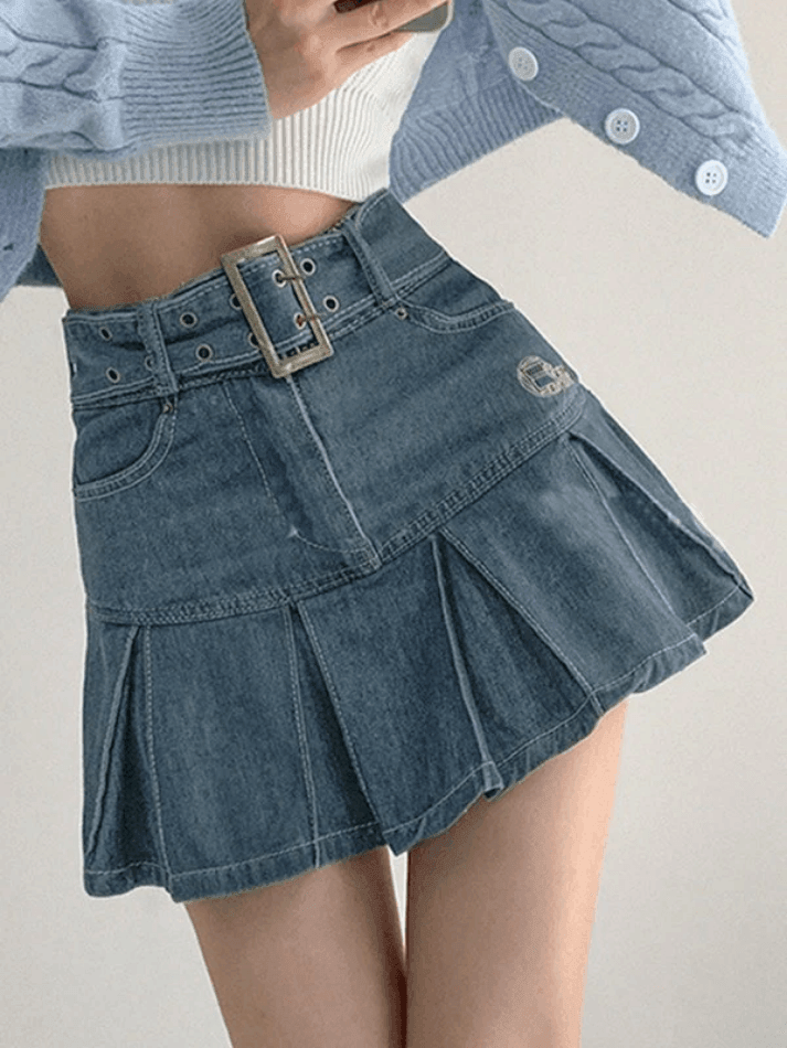 Pleated denim mini skirt with buckle belt