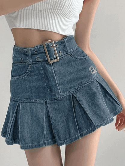 Pleated denim mini skirt with buckle belt