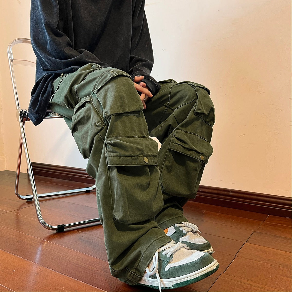 Multi-pocket Cargo Pants - Vintage Streetwear Style