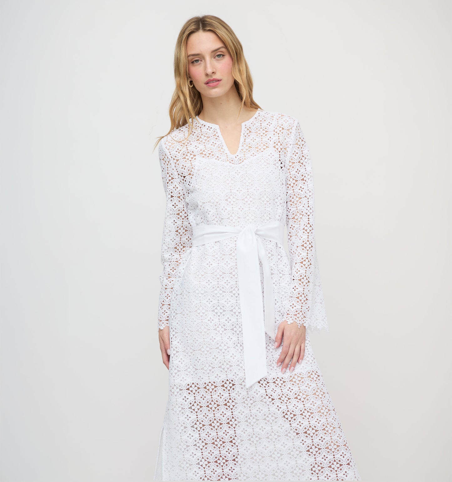 The Darinka Dress - White Medallion Lace